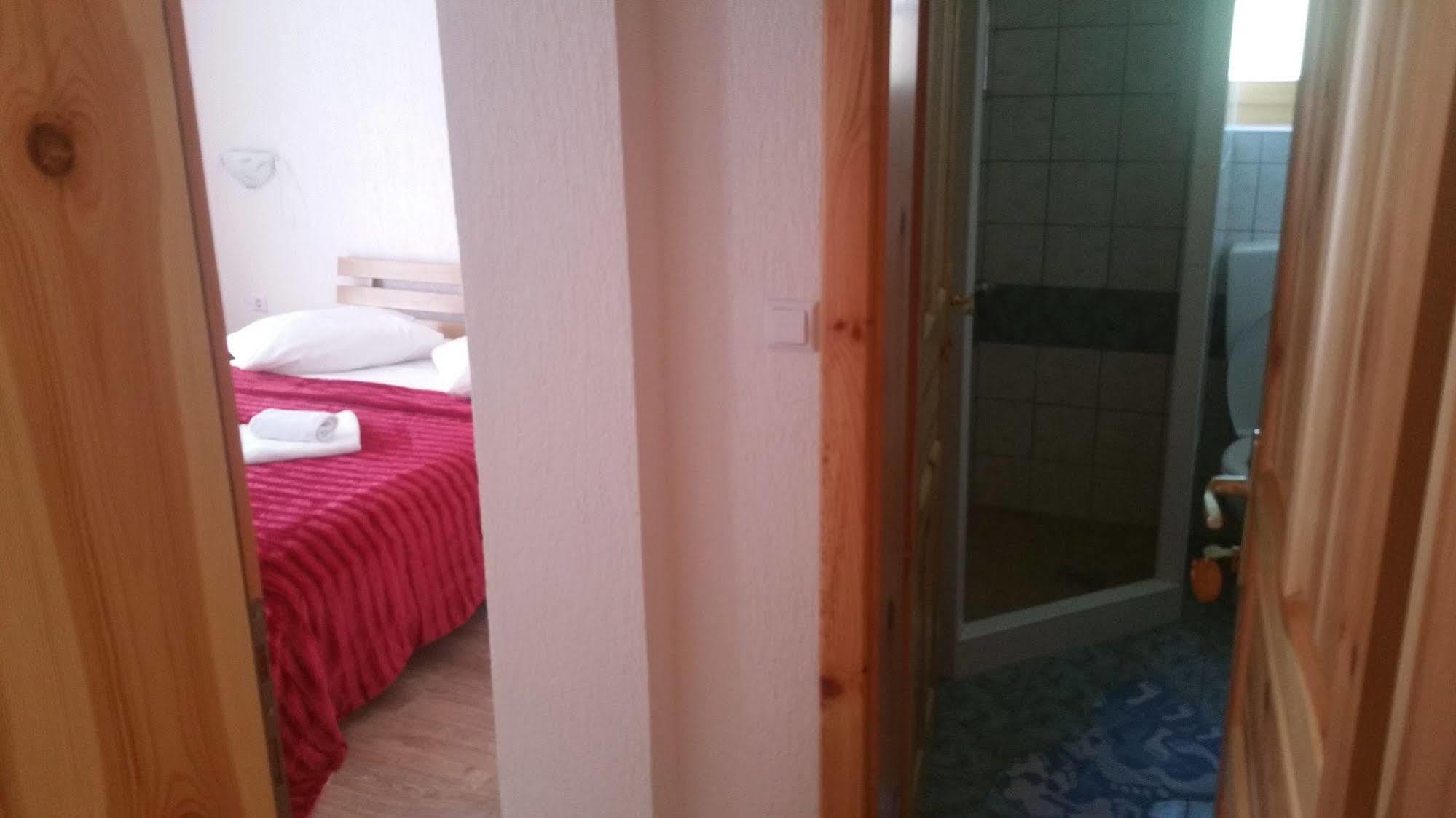 Guest House Plitvice Waterfall Plitvicka Jezera Exterior photo